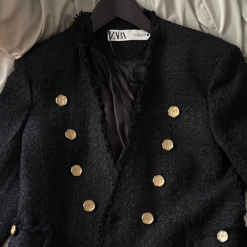 Zara Black Textured Blazer with Gold Accents